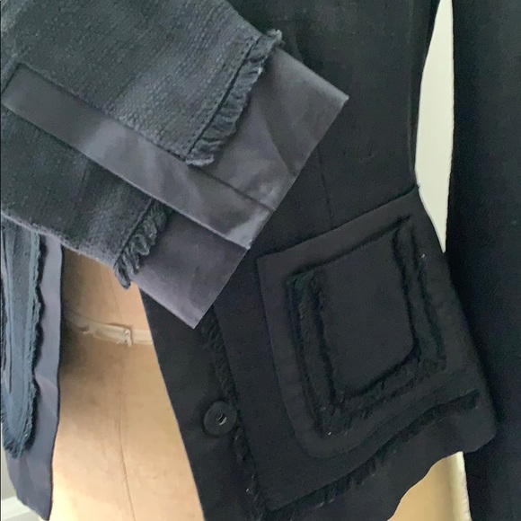 Ann Taylor fine Italian fabric blazer - Picture 8 of 8